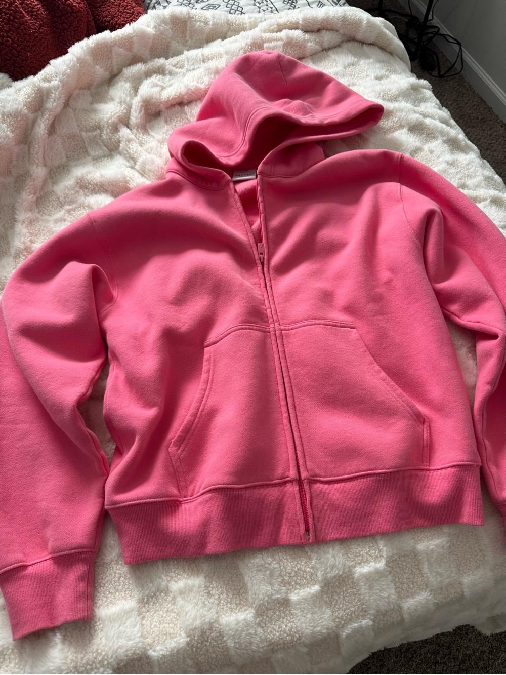 Aritzia Sweatfleece Perfect Fit Zip up hoodie. EUC size medium.